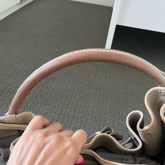 Vintage Burberry Bag - Picture 5 of 8